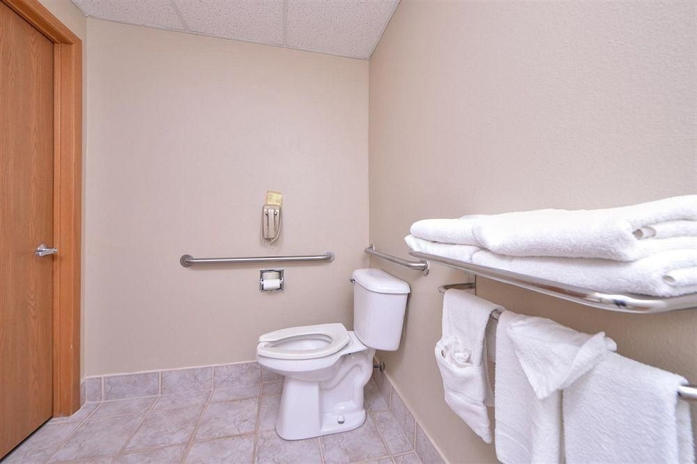 Americas Best Value Inn Geneseo0
