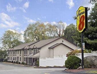 SUPER 8 NYACK NY4