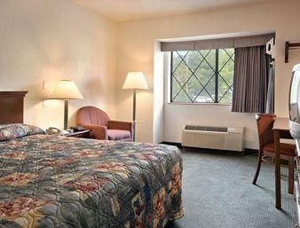 SUPER 8 NYACK NY1