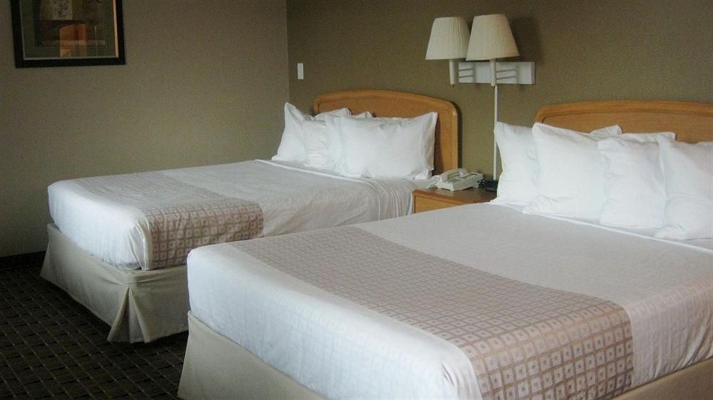 Americas Best Value Inn & Suites2