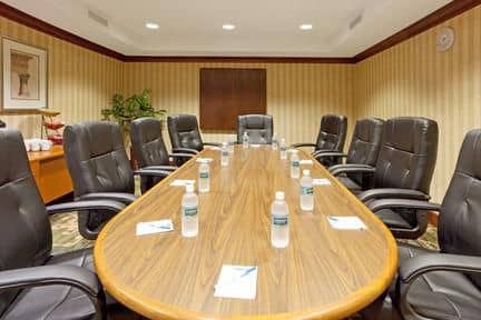 Staybridge Suites McLean -Tysons Corner Staybridge Suites McLean -Tysons Corner