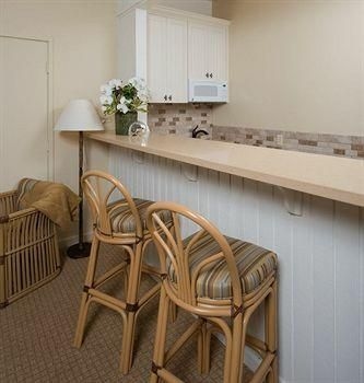 La Jolla Shores Hotel3