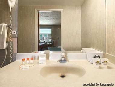 Days Inn St. Petersburg Central1