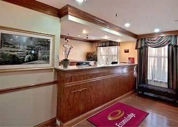 Econo Lodge Inn & Suites Econo Lodge Inn & Suites