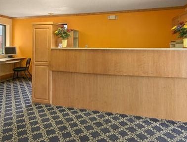 Canton-Days Inn3