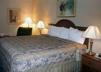 Econo Lodge Wexford2