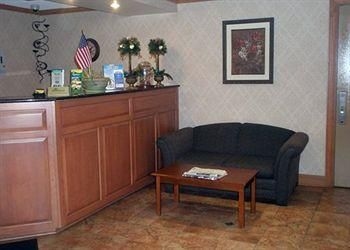 Econo Lodge Wexford1