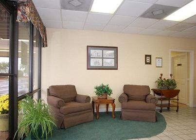 QUALITY INN AIRPORT2