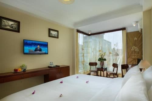Deluxe Double or Twin Room