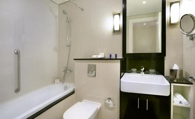 APARTMENT THREE BEDROOMS