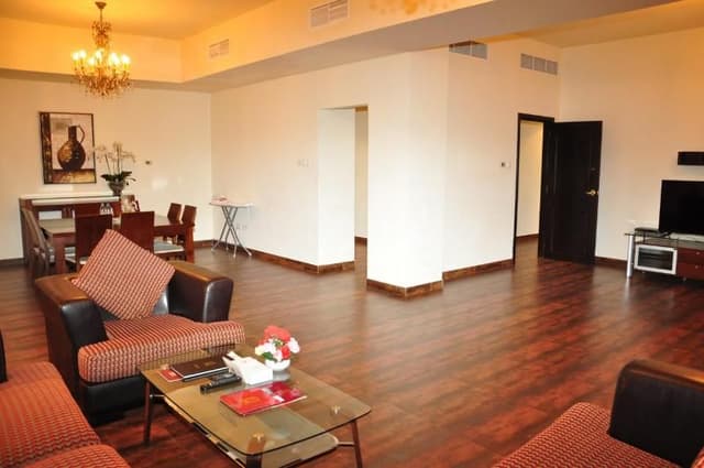 QUADRUPLE TWO BEDROOMS