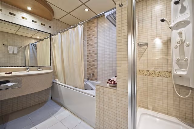 TRIPLE THREE BEDROOMS