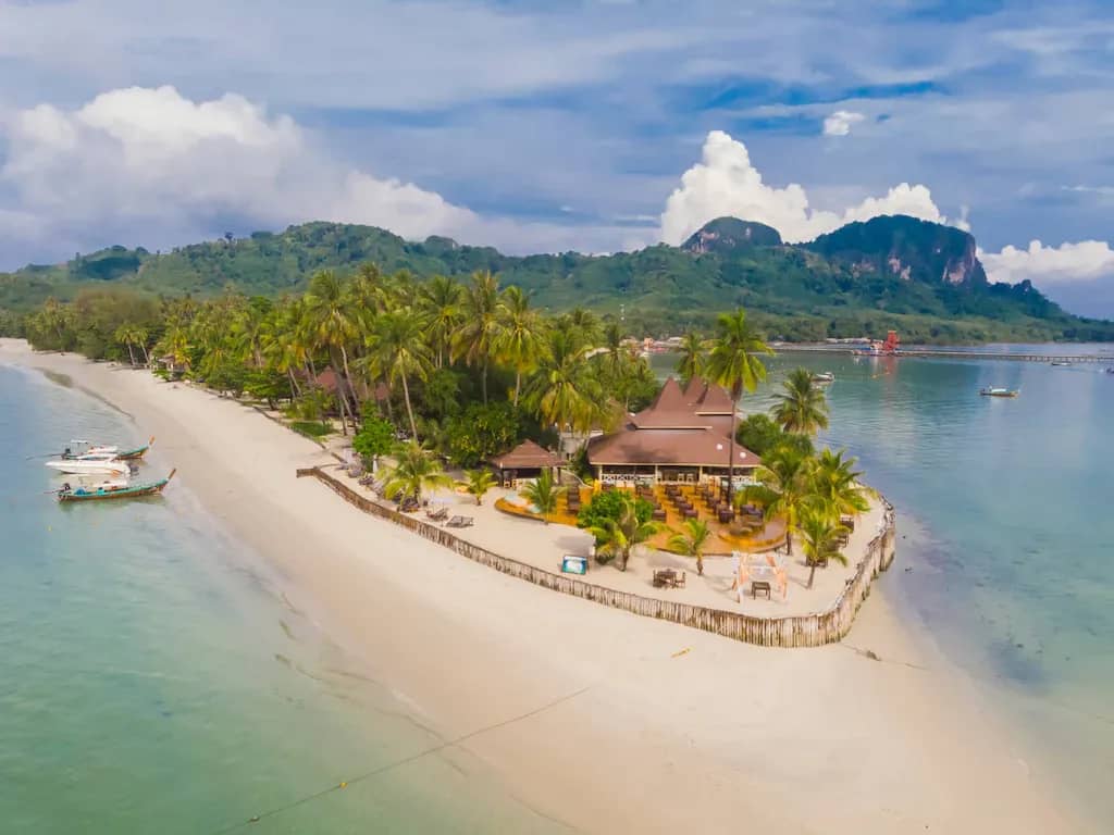 เกาะมุก สิวาลัยบีช รีสอร์ท เกาะมุก สิวาลัยบีช รีสอร์ท
