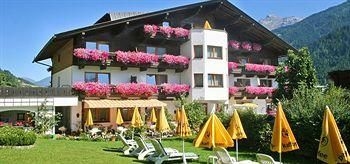 Hotel Christoph0