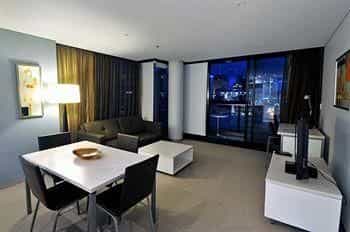 La Loft Apartments