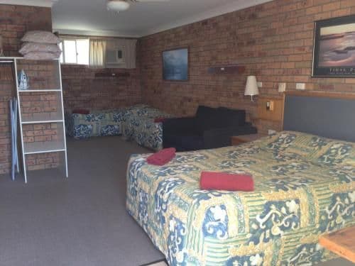 Deluxe Family Room