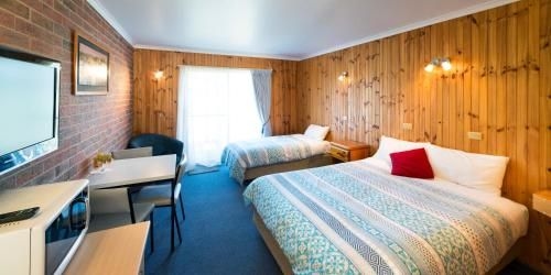 คคูคาเบอร์รา มอเตอร์ลอดจ์ (Kookaburra Motor Lodge)1