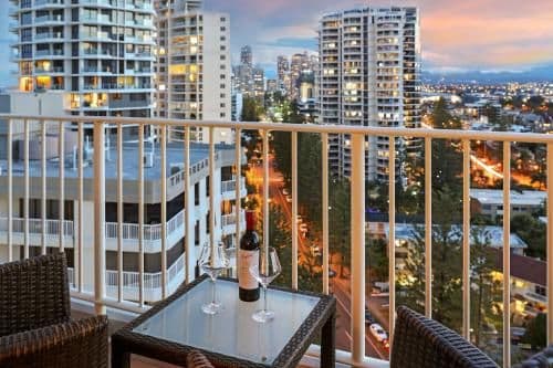 One-Bedroom Apartment - City View
