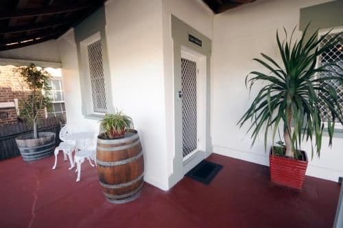 Heritage One-Bedroom Apartment