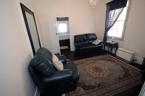 Heritage One-Bedroom Apartment