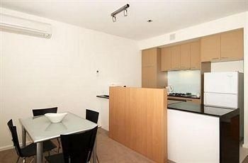 Apartments @ Glen Waverley0