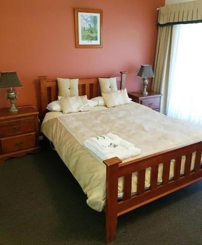 One-Bedroom Suite with Spa Bath