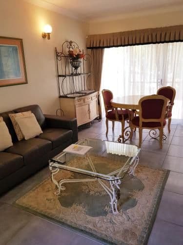 One-Bedroom Suite with Spa Bath