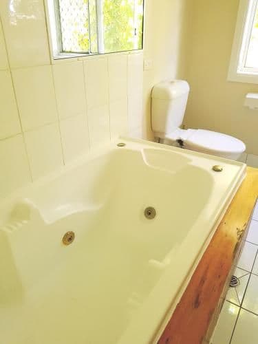 One-Bedroom Suite with Spa Bath