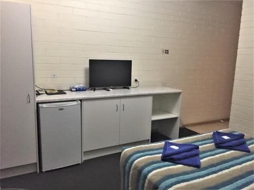 Budget Queen Room