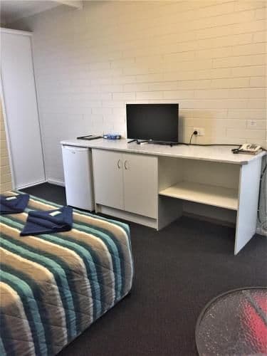 Budget Queen Room