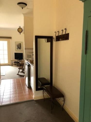 Deluxe Queen Suite