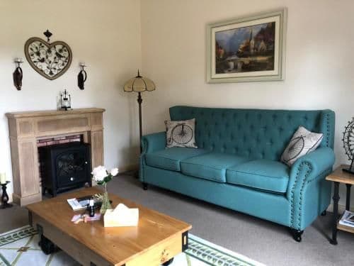 Deluxe Queen Suite