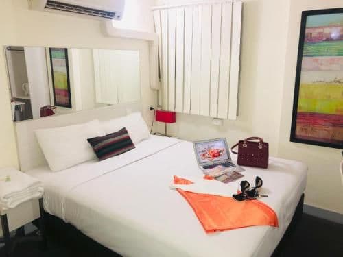 Standard Queen Room
