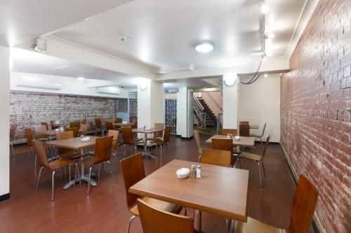 Turbot House Hotel (City Edge Brisbane Hotel)4
