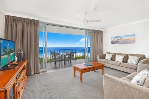 One-Bedroom Apartment with Sea View