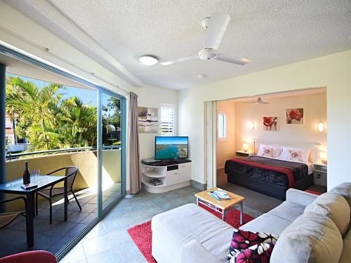 Noosa River Sandy Shores Hotel1