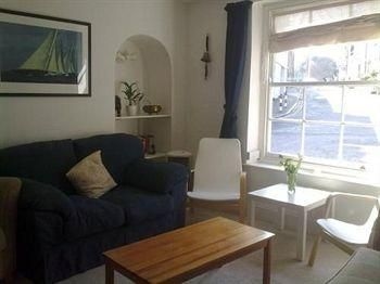 Sun Hill Cottage3