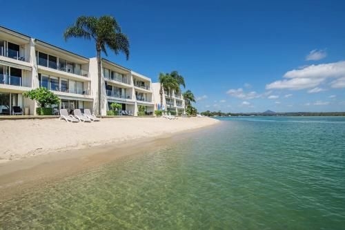 Noosa Harbour Resort2