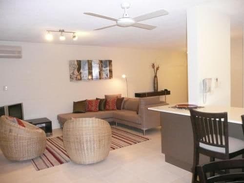 Two-Bedroom Apartment - Ground Floor Garden With Patio