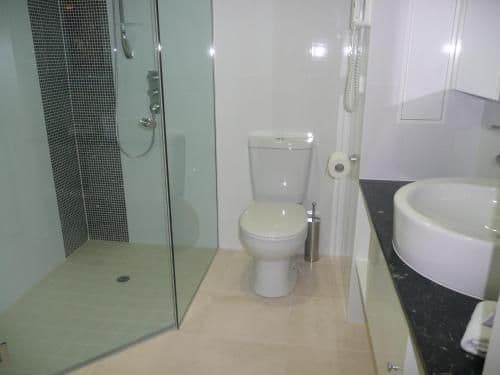 Two-Bedroom Apartment - Ground Floor Garden With Patio