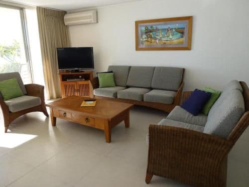 Two-Bedroom Apartment - Ground Floor Garden With Patio