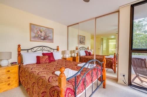 Three-Bedroom Apartment with Garden View