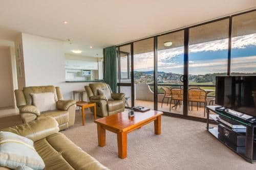 Two-Bedroom Apartment with Sea View