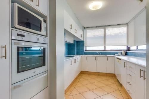One-Bedroom Premium Apartment with Sea View