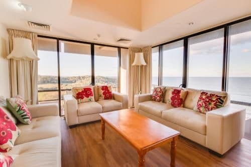 Four-Bedroom Penthouse Apartment with Sea View