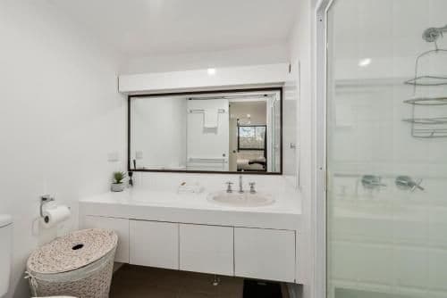 One-Bedroom Apartment with Garden View