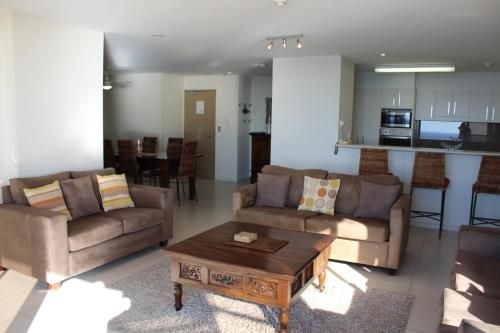 Pacific Towers Beach Resort3