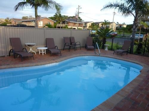 Admirals Lodge1