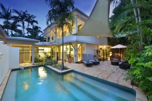Reef Villa Port Douglas0
