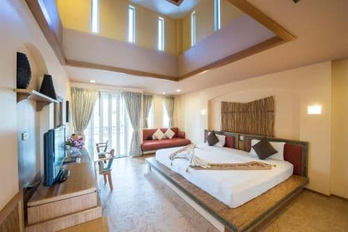 Deluxe Double or Twin Room